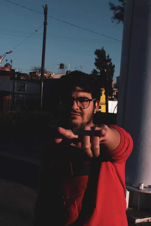 Chris Medina G. profile