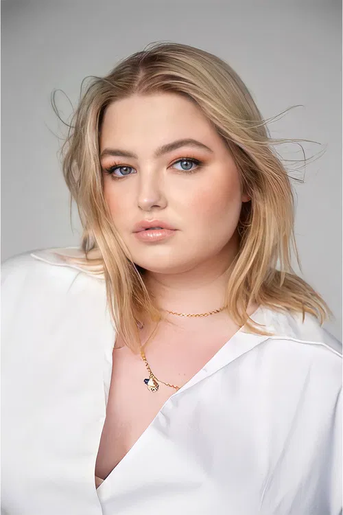 Samantha Aucoin profile