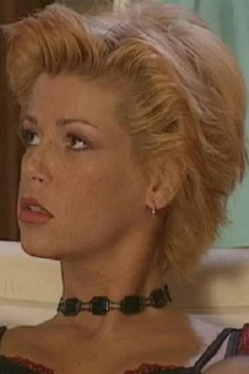 Gloria Mundi profile