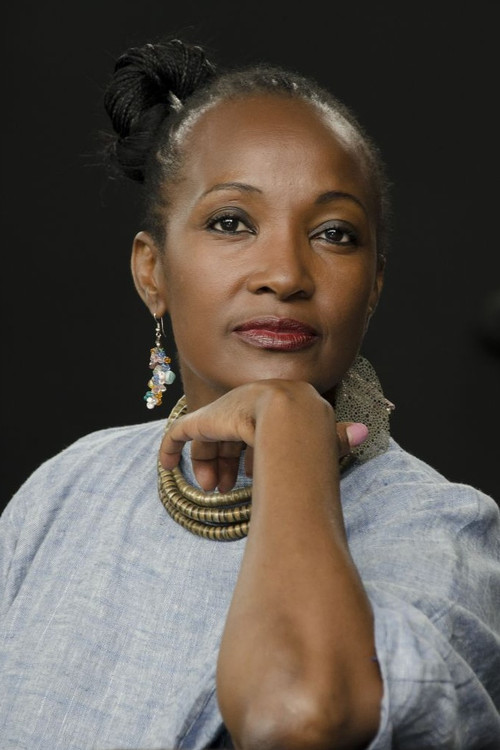 Lucrécia Paco profile