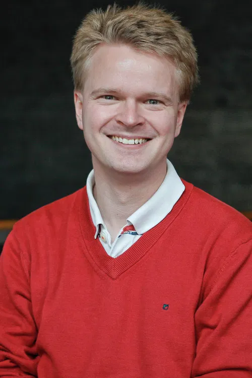 Lars B. Frahm profile