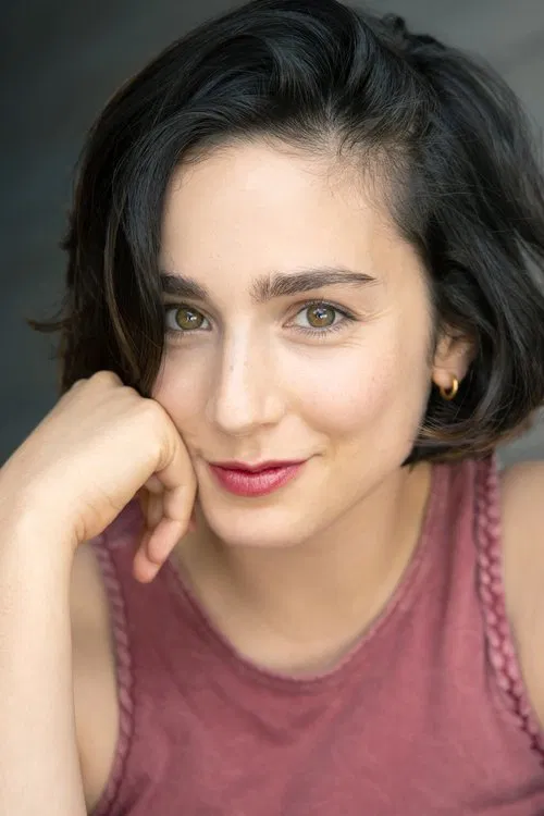 Molly Ephraim profile