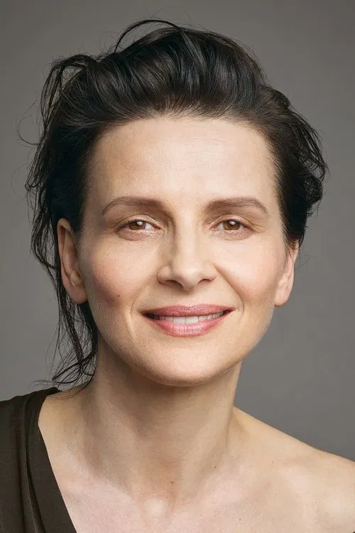 Juliette Binoche profile