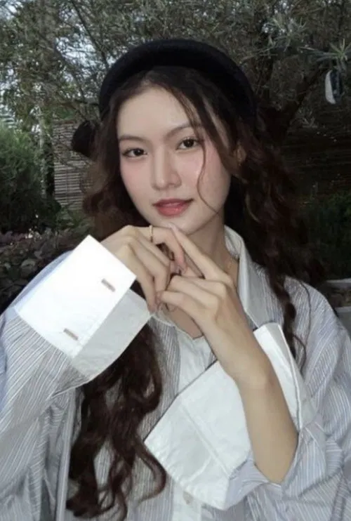 Sureeyares Yakares profile