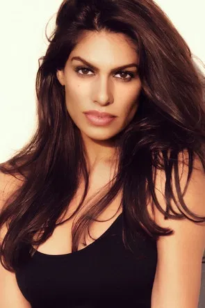 Rayna Tharani profile