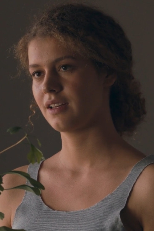 Fruzsina Czvetkó profile