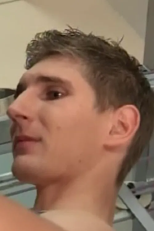 Damian Bross profile