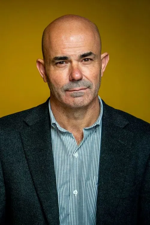 Eduardo Sacheri profile