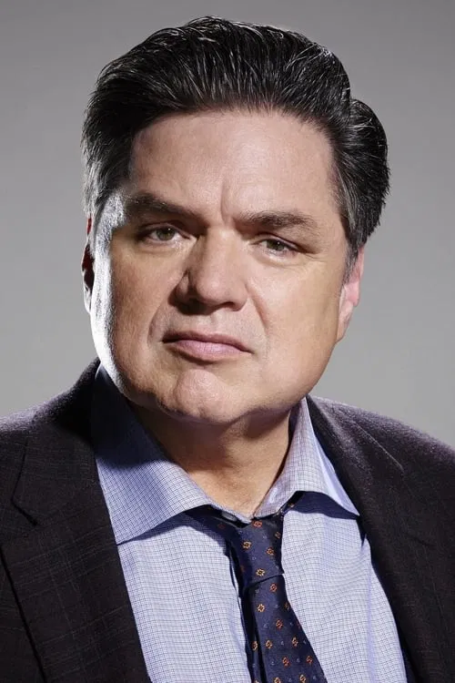 Oliver Platt profile