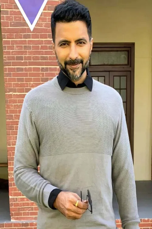 Nikkhil Arya profile