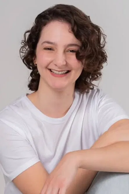 Marcela Buratto profile