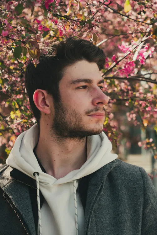 Julien Thomas profile