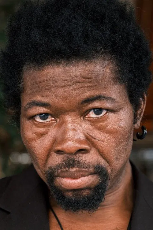 Lazare Minoungou profile