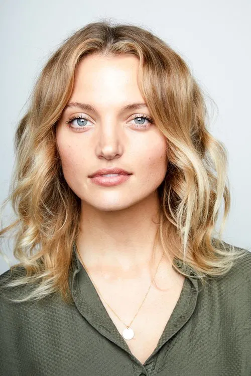 Amanda Booth profile