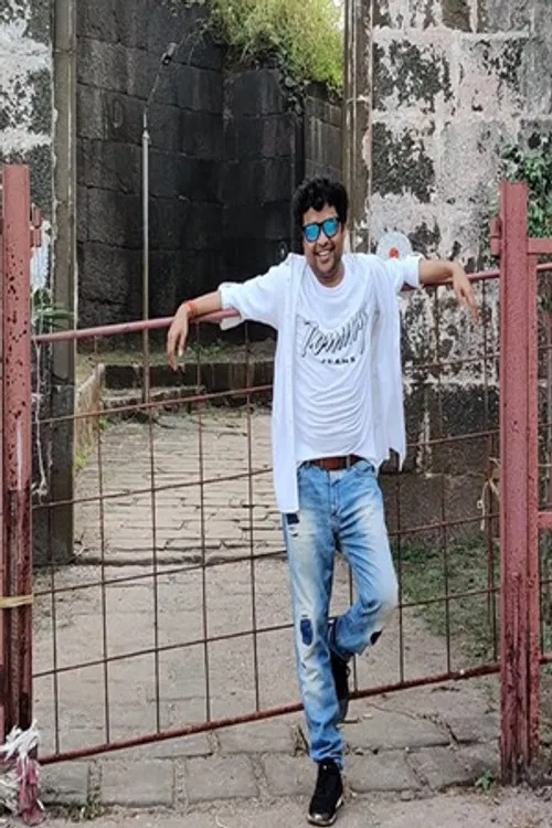 Yogesh Tripathi profile