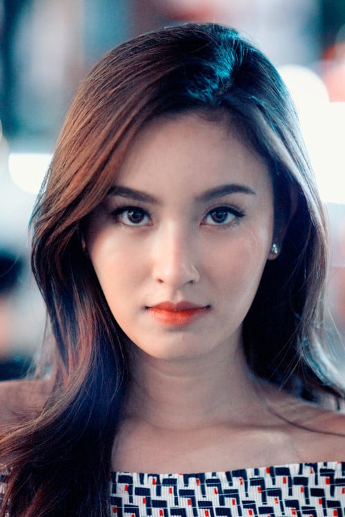 Treechada Petcharat profile