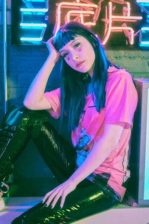 Lovina Yavari profile