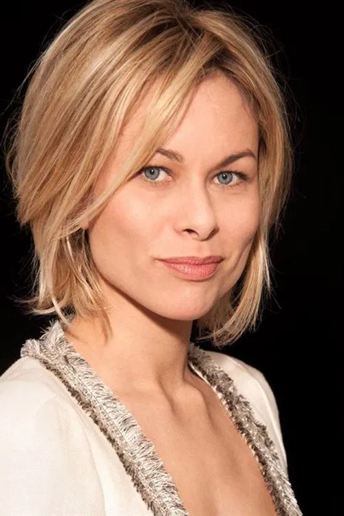 Caroline Burgues profile