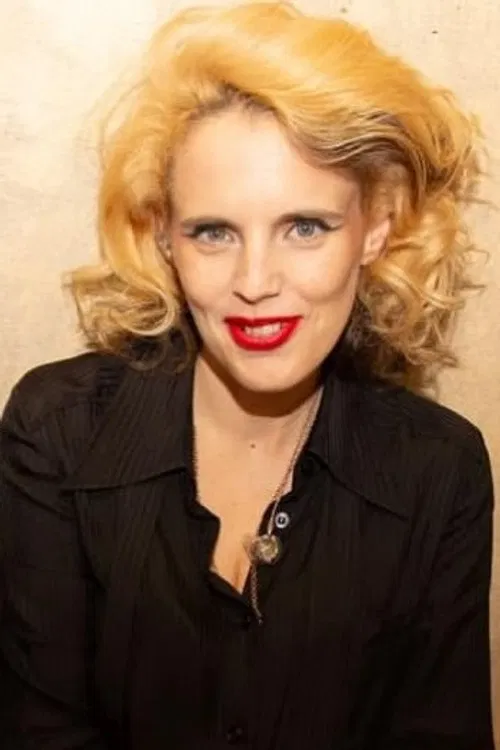 Anna Calvi profile