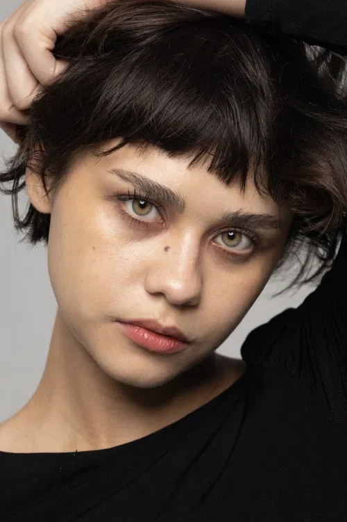 Alix Dariela profile