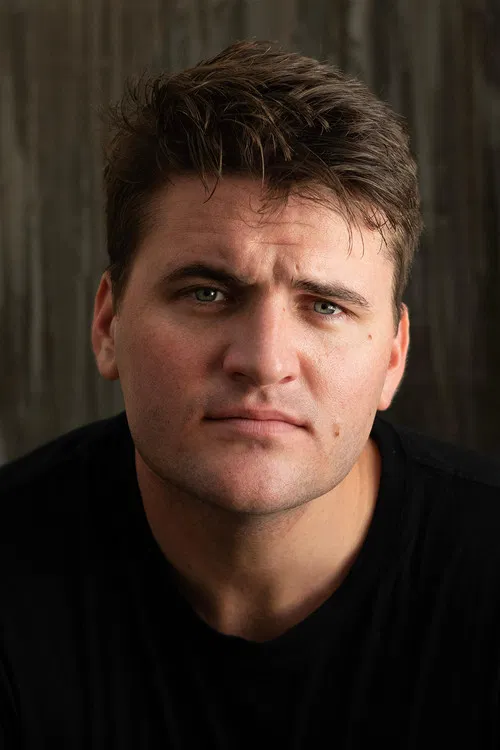 Altus Vernooy profile