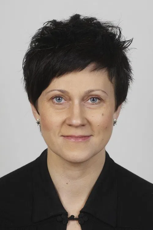 Helen Valkna profile