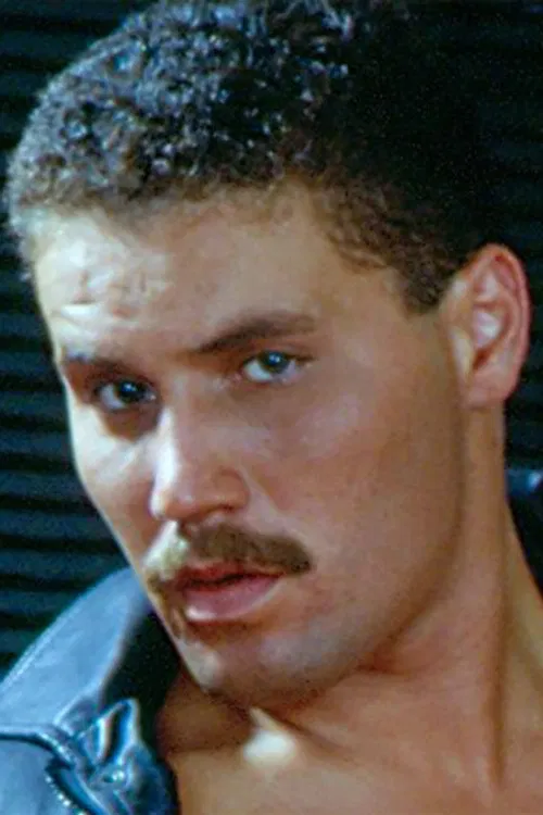 Victor Lopes profile