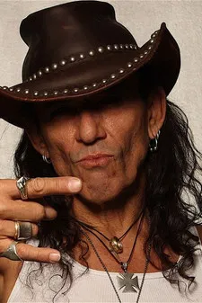 Stephen Pearcy profile