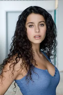 Esther Vlessing profile