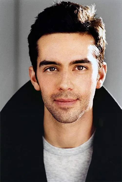 Michael Carbonaro profile