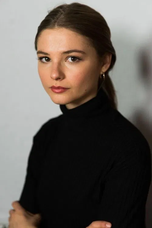 Stefanie Scott profile