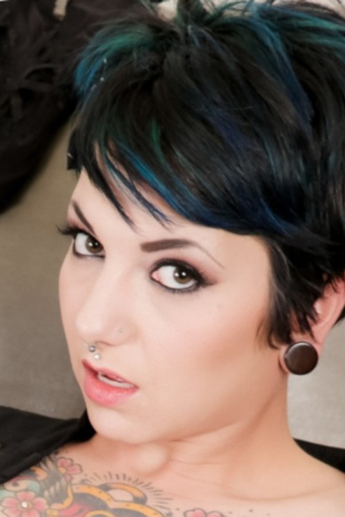 Rachel Ravaged profile