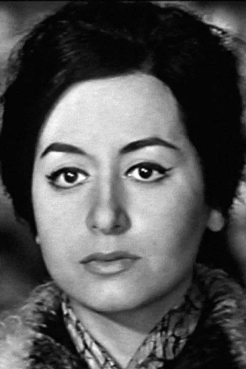 Lucie Arnold profile