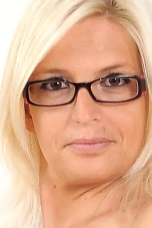 Pryscilla Lopez profile