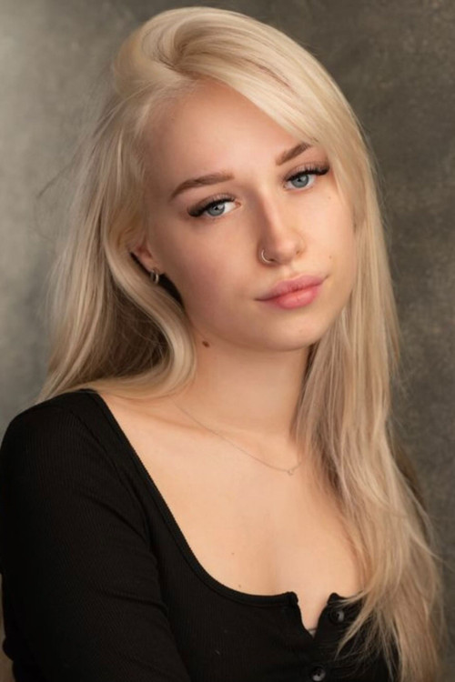 Ellie Medlock profile