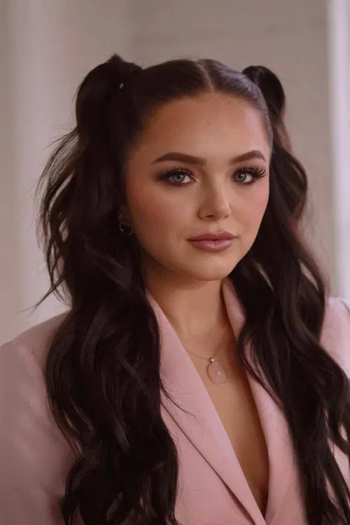 Oana Gregory profile