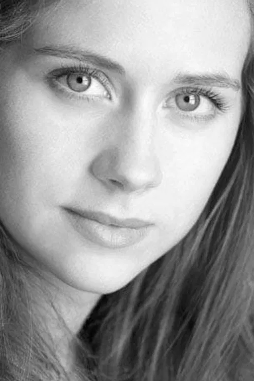 Fruzsina Roszik profile