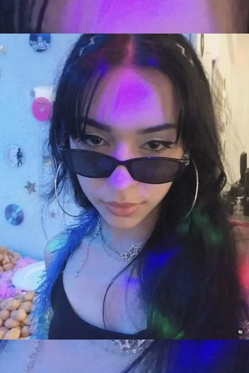 Melissa Maria profile