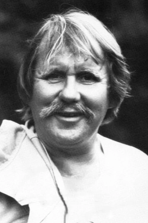 Axel Scholtz profile