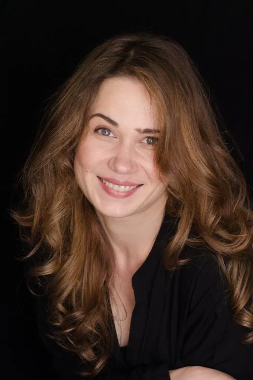 Iulia Lumânare profile