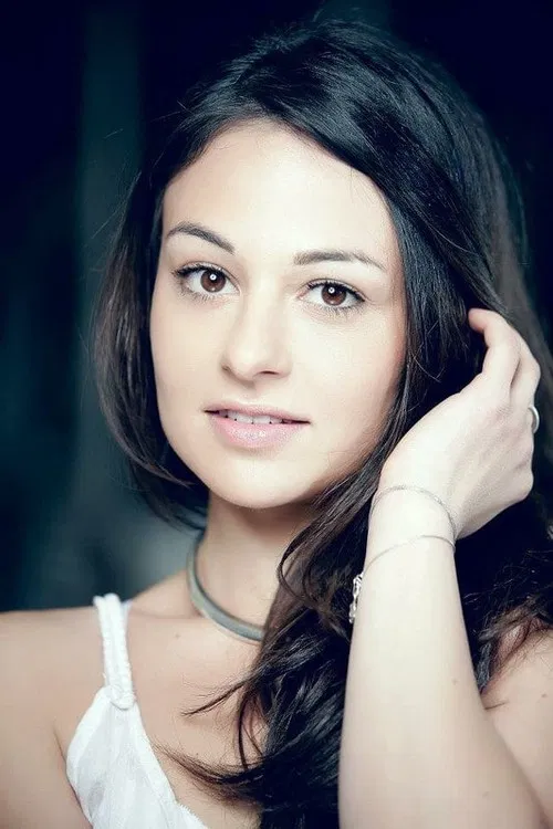 Héléna Mogelan profile