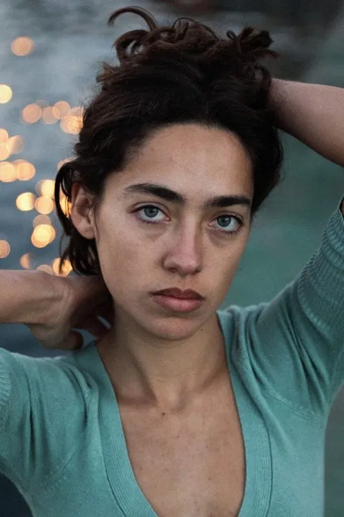 Isadora Alves profile