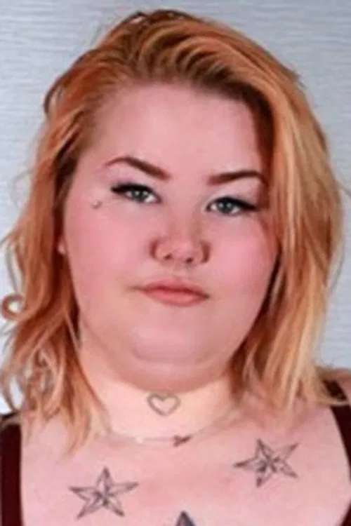 Lily Monroee profile