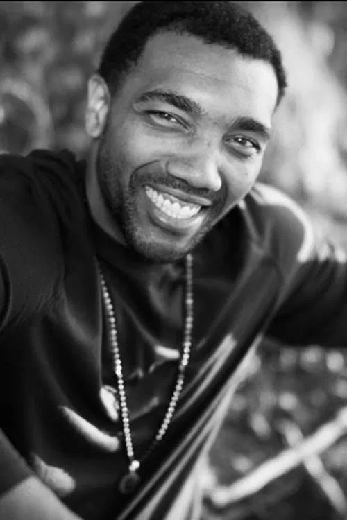 Justin William Davis profile