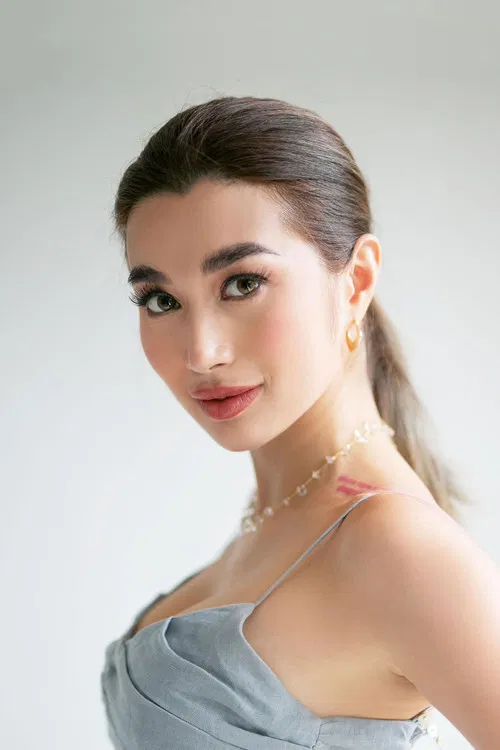 Nicole Laurel Asensio profile