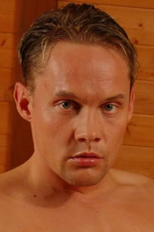 Roland Somsak profile