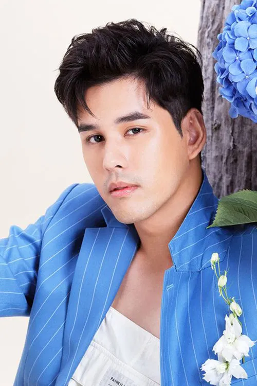 Akrabhaj Bunnag profile