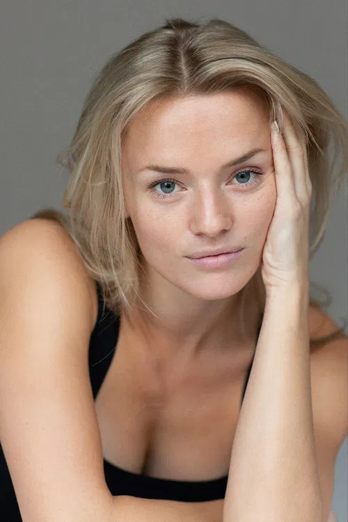 Millie Gibbons profile