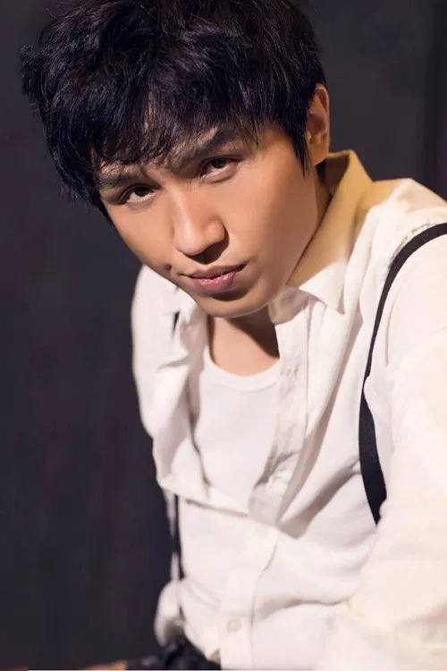 Zhang Zidong profile