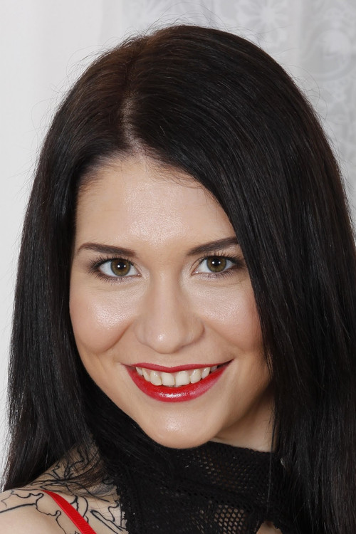 Erika Bellucci profile